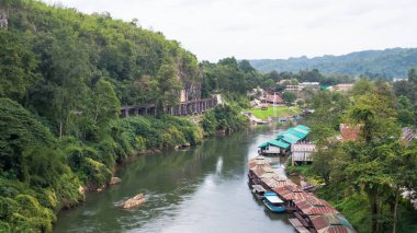 Mağara Krasae, Kanchanaburi, Tayland 'da havadan görünüm ölüm demiryolu