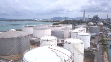 Harita Ta Phut Endüstriyel Malikânesi 15 Temmuz 2019 - Tayland 'daki Tap Ta Phut Endüstriyel Estate Rayong' daki petrokimya fabrikasının veya rafineri fabrikasının havadan görünüşü 