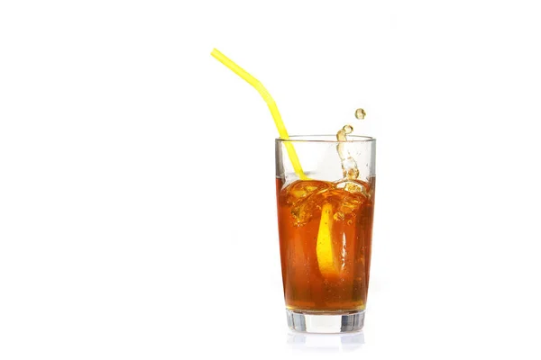 Spritzt Aus Einem Glas Mit Erfrischendem Tee Und Einem Gelben — Stockfoto