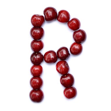Alfabeden bir harf oluşturmak için kiraz ile yapılan R harfi. Berry harfler beyaz bir arka plan üzerinde.
