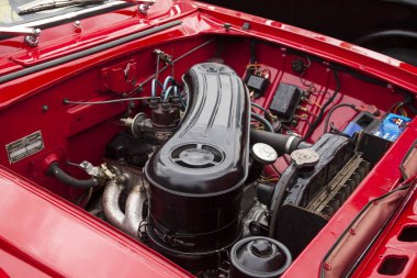 Sofia, Bulgaristan - 19 Mayıs 2018: Retro geçit eski retro ya da eski model araba ya da otomobil, vintage klasik retro otomobil closeup görünümünü çarpıcı motor parçaları ayrıntılı