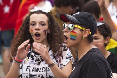 Sofia, Bulgaristan - 09 Haziran 2018: 11 Sofia Gay Pride kutlama insanlar