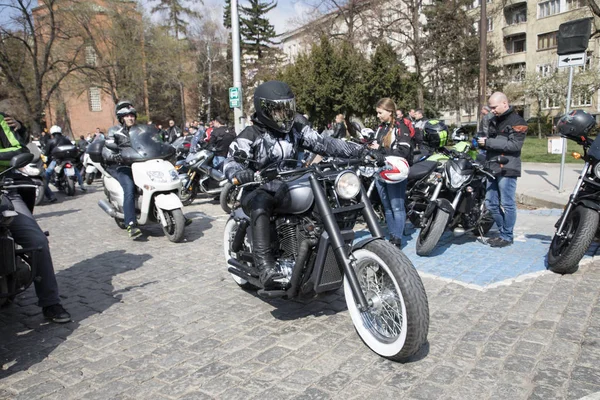 夏天摩托车季节的正式开头在索非亚, 保加利亚 — 图库照片