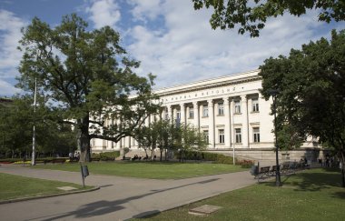 Sofya'da St. Cyril ve St. Methodius Milli Kütüphanesi'nin görünümü, B