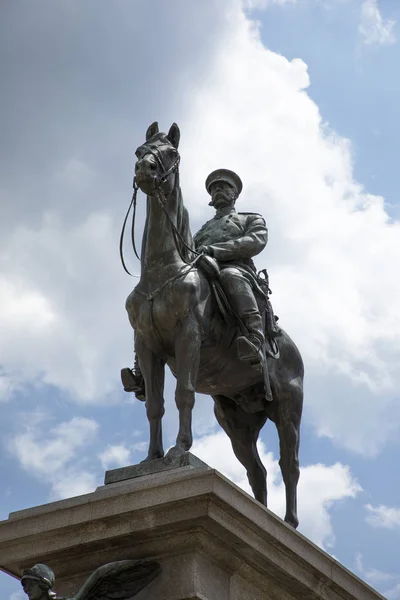 Monumento del Rey al Libertador en Sofía . — Foto de Stock