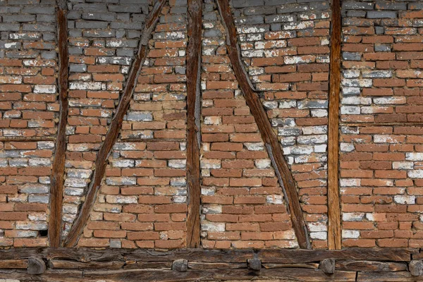 Oude Muur Van Het Huis Gebouwd Van Bakstenen Houten Balken — Stockfoto