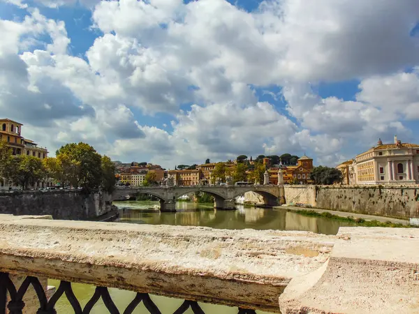 Veduta Del Ponte Vittorio Emanuele Che Attraversa Tevere Roma Italia — Foto Stock