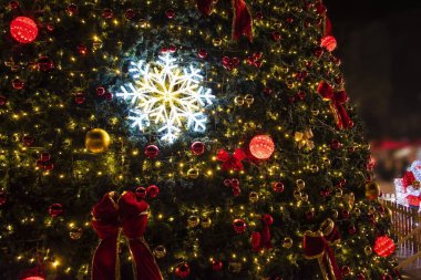 Noel Ağacı Dekorasyonunun Kapanışı. 