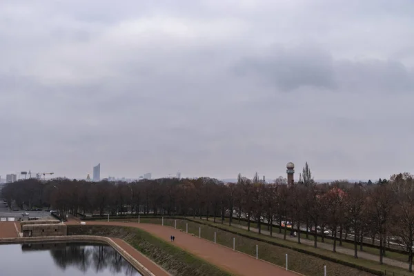 Meer van tranen voor monument aan de slag van de Naties — Stockfoto