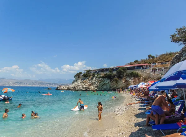 Blick auf den Strand von Pulebardha. — Stockfoto