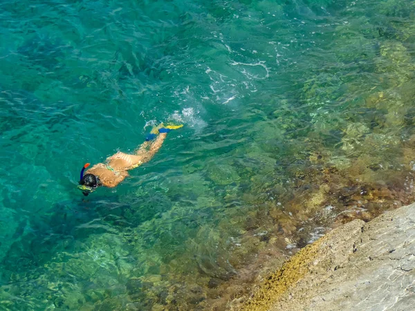genç kadın Snorkeling
