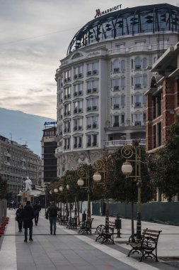 Makedon Meydanı manzarası.