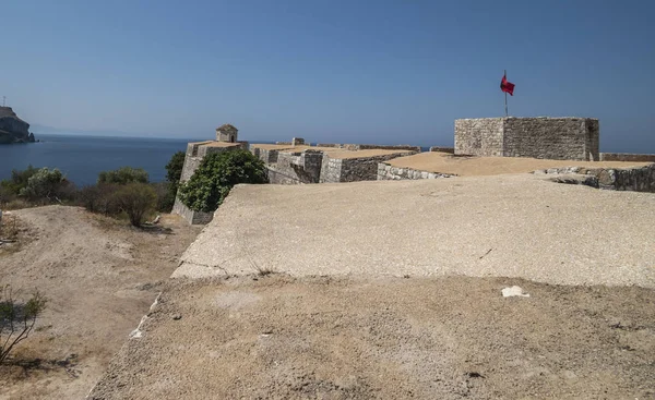Porto Palermo Kalesi manzarası.