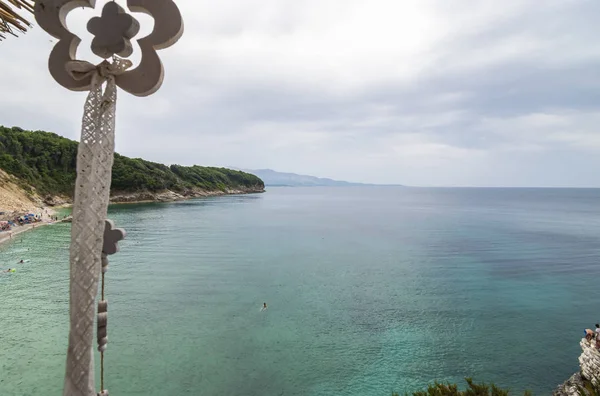 Blick auf den Strand von Pulebardha — Stockfoto