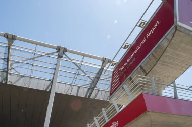 Tiran Uluslararası Havaalanı Nene Tereza.