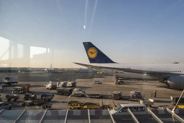 Frankfurt Intl Havaalanı Terminal 1 görünümü (Fra)