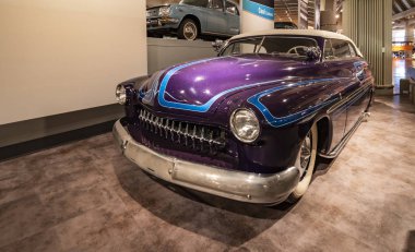 1949 Mercury Convertible otomobili Henry Ford Amerikan İnovasyon Müzesi 'nde sunulmuştur..
