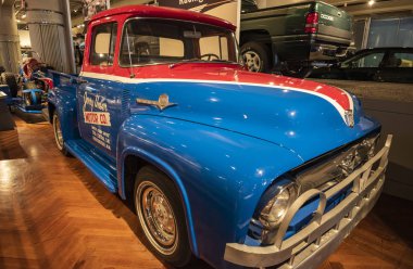 1956 Ford F-100 kamyonet..