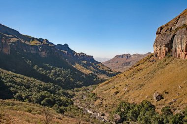 Kraliyet Natal Ulusal Parkı 'ndaki Tugela Nehri Vadisi' ne bakın. Kwa-Zulu-Natal. Güney Afrika