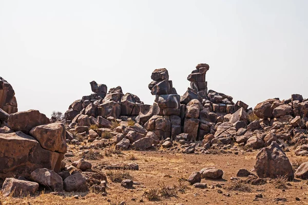 Paisagem Apropriadamente Nomeada Impressão Grandes Pedras Empilhadas Aleatoriamente Verdade São — Fotografia de Stock
