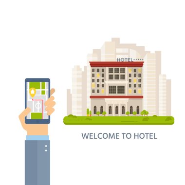 Holding telefon rezervasyon otel şehir, kasaba peyzaj inşaat düz vektör motel için el, görünümü cityscape ön. Seyahat ve Turizm kavramı.