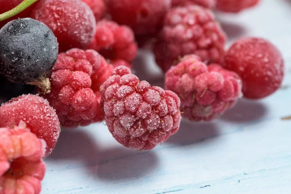 Fond Framboises Congelées Baies Fraîches Couvertes Gel Vue Dessus Macro — Photo