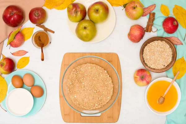 Croccante Mele Poco Poco Ricetta Mescolando Gli Ingredienti Cucina Casalinga — Foto Stock