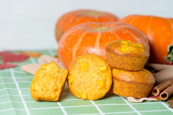 Cupcakes Citrouille Automne Avec Citrouille Fraîche Pour Jour Action Grâces — Photo