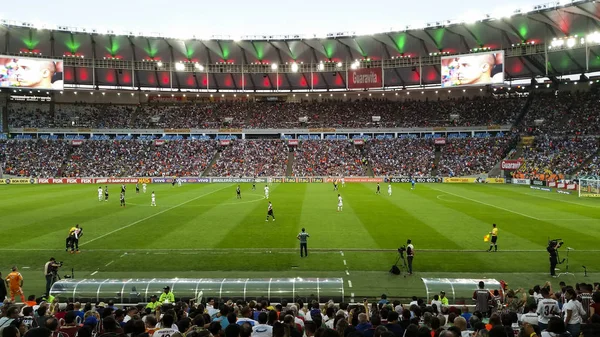 Mario Filho stadyum veya Maracan Stadyumu. Fluminense oynamak ve Vasco 9/8/2015 yapılan fotoğraf 