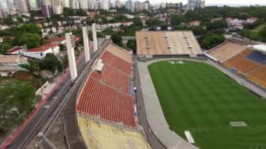 Futbol Pacaembu Stadyumu Sao Paulo Brezilya Video Dünya çapında yapılan gün 01/23/2017 adı: Belediye Paulo Machado de Carvalho Stadyumu, drone ile çekim