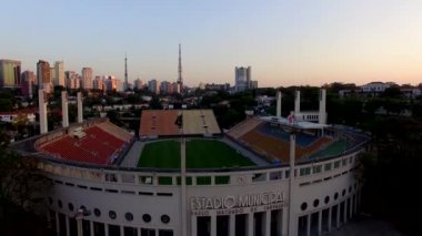 Futbol Pacaembu Stadyumu Sao Paulo Brezilya Video Dünya çapında yapılan gün 01/23/2017 adı: Belediye Paulo Machado de Carvalho stadiumfilming dron daha seçenekleri içinde benim portföy ile