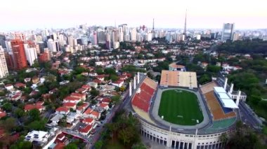 Futbol Pacaembu Stadyumu Sao Paulo Brezilya Video Dünya çapında yapılan gün 01/23/2017 adı: Belediye Paulo Machado de Carvalho stadiumfilming dron daha seçenekleri içinde benim portföy ile
