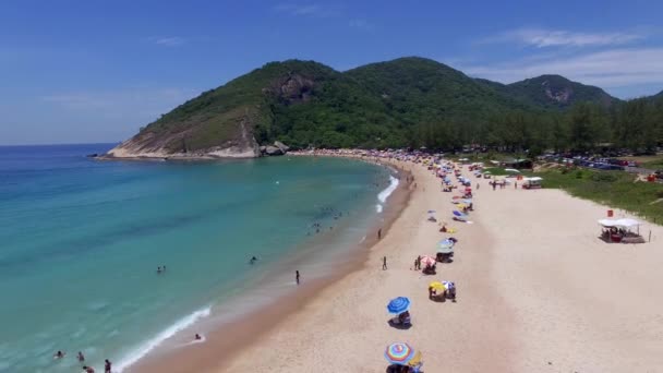 リオデジャネイロ ブラジル 南アメリカのブラジル パラダイス ビーチ 美しいビーチ 素晴らしいビーチ世界 Grumari ビーチ リオデジャネイロ — ストック動画
