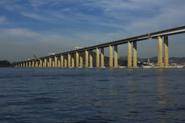 Deniz yüzeyinde köprü, köprü Niteroi Rio de Janeiro şehri, Brezilya Güney Amerika, daha seçenekleri içinde benim portföy 