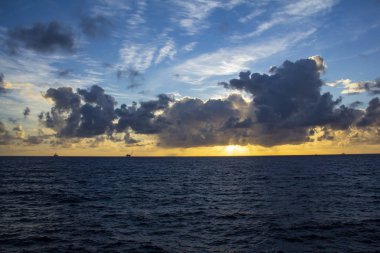  Denizde, petrol endüstrisi ve bir güzel gün ve günbatımı, daha seçenekleri içinde benim portföy offshore çalışma alanı 