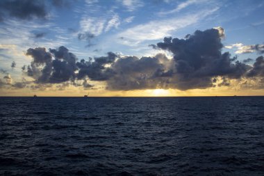  Denizde, petrol endüstrisi ve bir güzel gün ve günbatımı, daha seçenekleri içinde benim portföy offshore çalışma alanı 