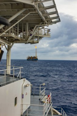 Petrol endüstrisi ve baca yangın ile bir Fpso gemi 