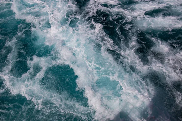 Okyanus yüzeyinin, deniz köpüğü üzerinde mavi okyanus, arka plan, daha seçenekleri üzerinde benim portföy 