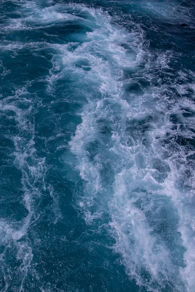 Okyanus yüzeyinin, deniz köpüğü üzerinde mavi okyanus, arka plan, daha seçenekleri üzerinde benim portföy 