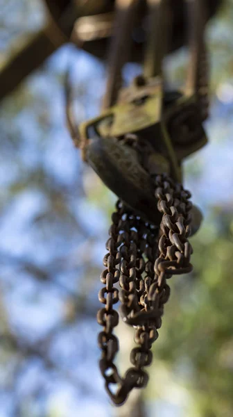 Cadenas Unidas Gancho Fondo Borroso Lejos Del Lugar Trabajo — Foto de Stock