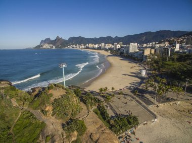Ipanema Plajı manzaralı panoramik manzarasını Arpoador taşlara Rio de Janeiro manzarası Brezilya ile gelen 