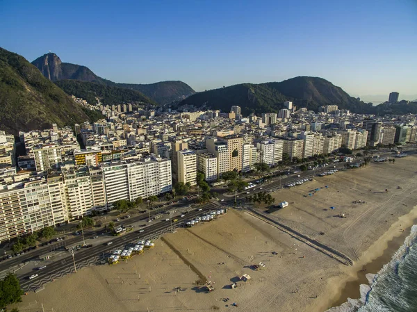 Rio Janeiro Ünlü Copacabana Plajı Brezilya Güney Amerika Nın Kurtarıcı — Stok fotoğraf