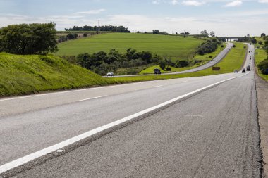 Güzel bir güneşli gün, otoyol Castelo Branco, Sao Paulo Brezilya güzel yol 