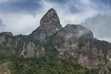 Güzel dağ, parmak Tanrı Teresopolis şehir, devlet Rio de Janeiro, Brezilya'nın Güney Amerika'nın. 