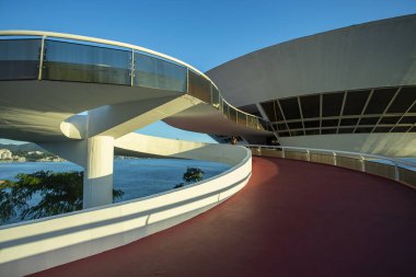 Niteroi şehir, Rio de Janeiro devlet, Brezilya Güney Amerika. 03/07/2019mac Niteroi. Niteroi Çağdaş Müzesi sanat. Mimar Oscar Niemeyer.