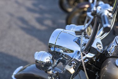 Güçlü ve güzel motosikletler. Modern bir motosiklet özel mağaza motosiklet ve aksesuarları. Biker şeyler. 