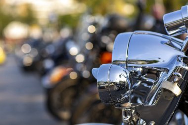 Güçlü ve güzel motosikletler. Modern bir motosiklet özel mağaza motosiklet ve aksesuarları. Biker şeyler. 