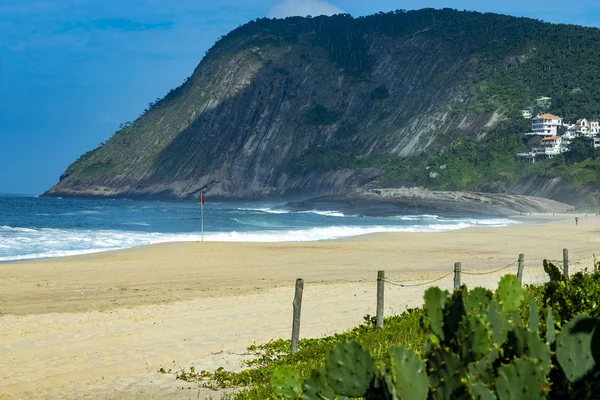 Stenen Strand Bergen Strand Paradijs Itacoatiara Strand Stad Niteroi Staat — Stockfoto