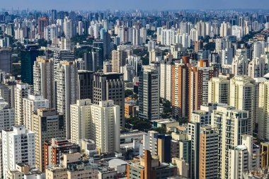 Büyük bir şehrin havadan görünümü. Sao Paulo Brezilya, Güney Amerika. 