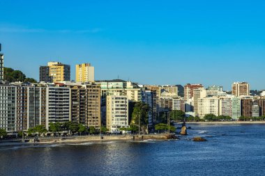 Denizden kasaba. Niteroi Şehri, Rio de Janeiro Eyaleti, Brezilya Güney Amerika. 